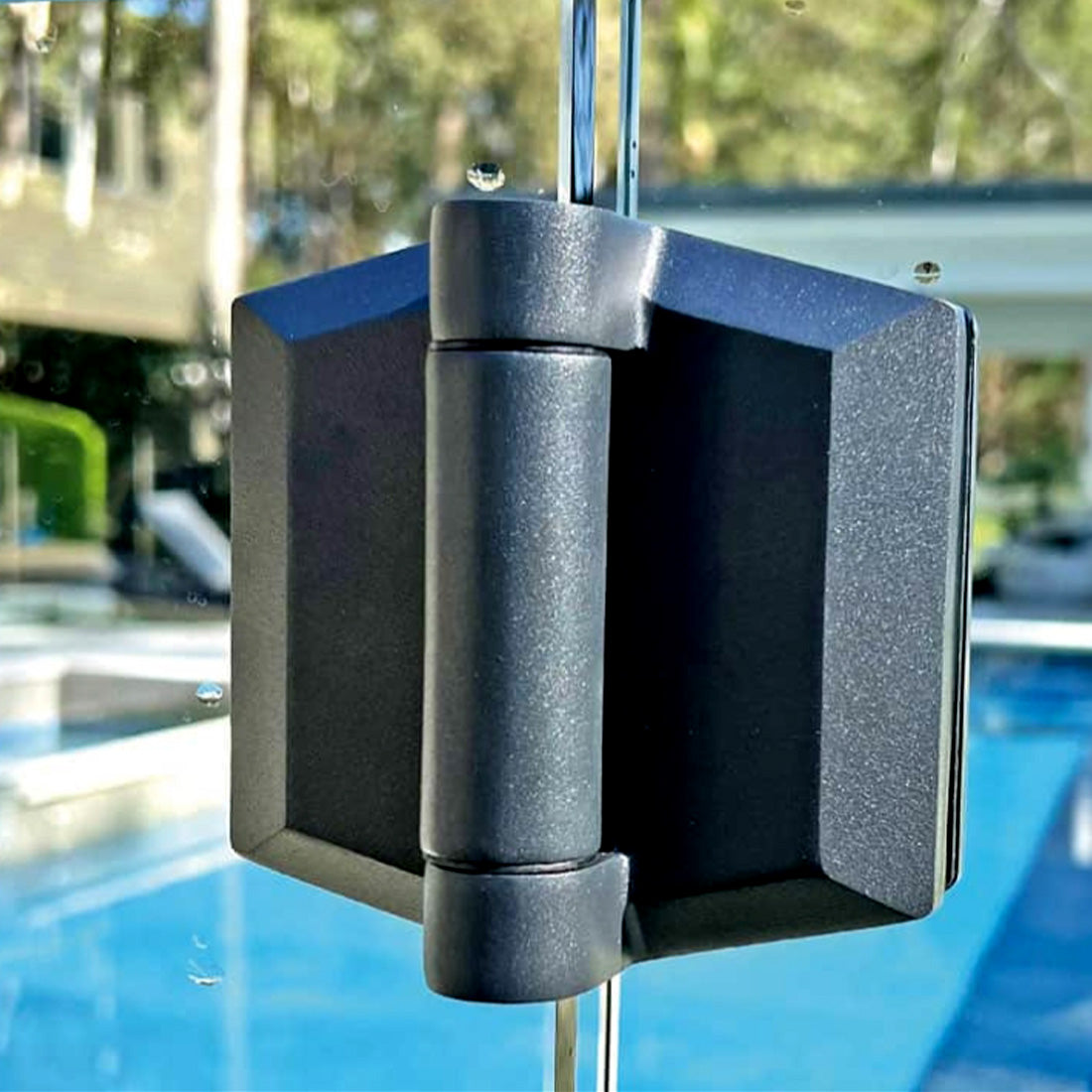 Polaris 155 Series Glass To Glass Soft Close Hinge